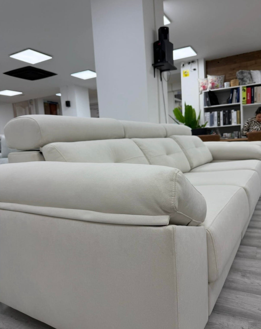 Sofa efecto nube blanco roto