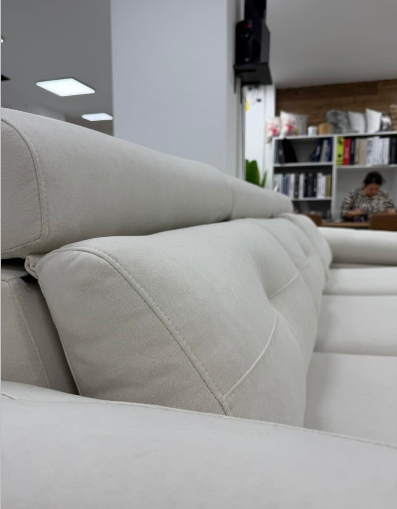 Sofa efecto nube blanco roto